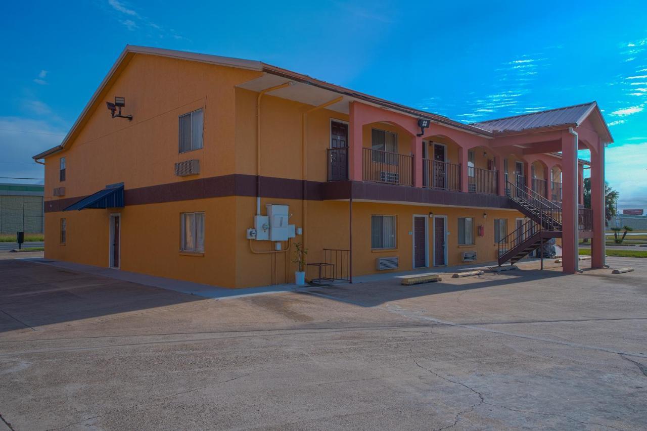 Texas Near Harlingen Hotel *